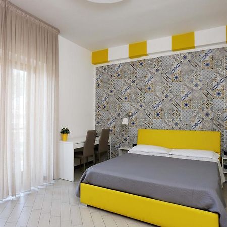 Guest House Le Tre Isole Сорренто Экстерьер фото